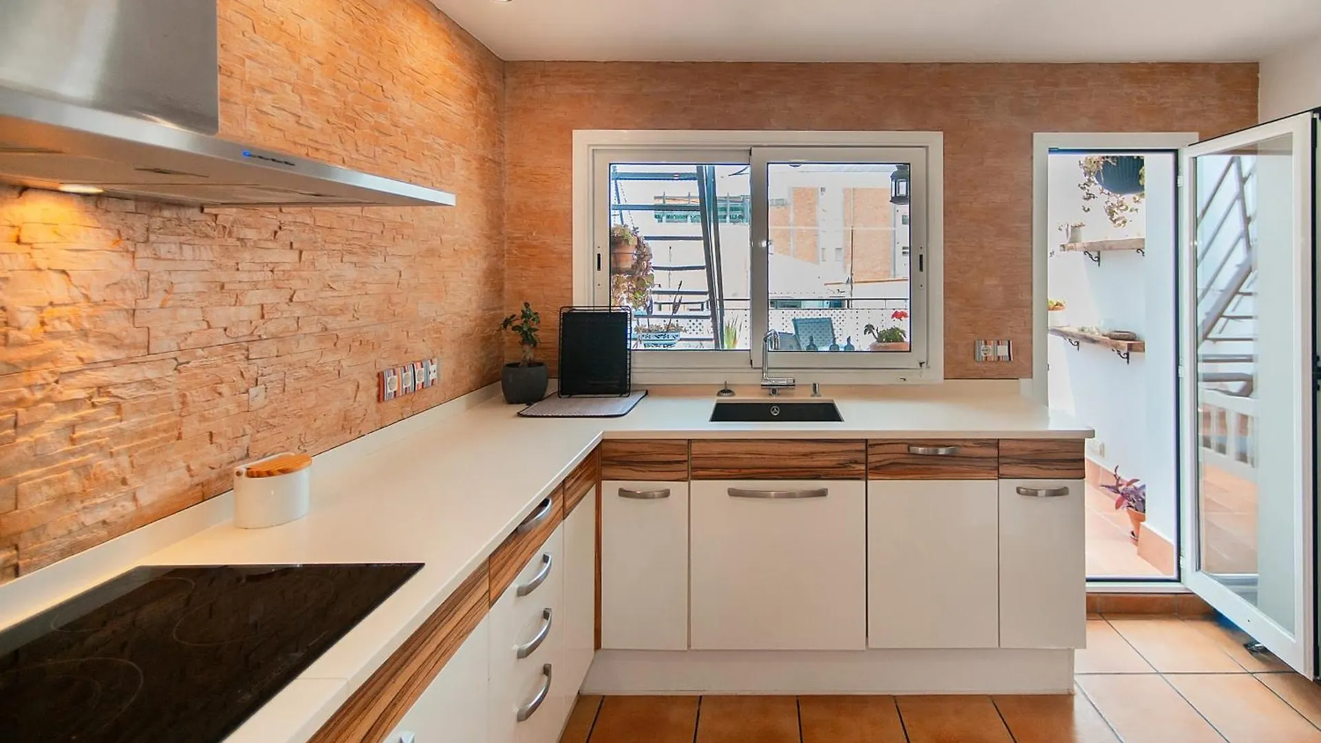 Welcs Apartamento 257 Pda Con Terraza Con Vista 桑特费柳德吉克索尔斯 0*,  西班牙